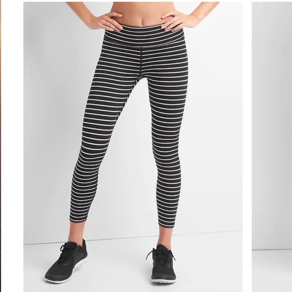 GapFit Blackout Stripe 7/8 Leggings